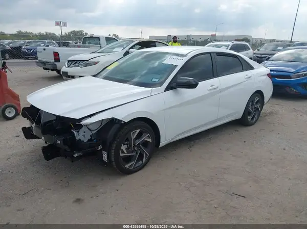 KMHLM4DG6SU057018 2025 HYUNDAI ELANTRA - Image 2