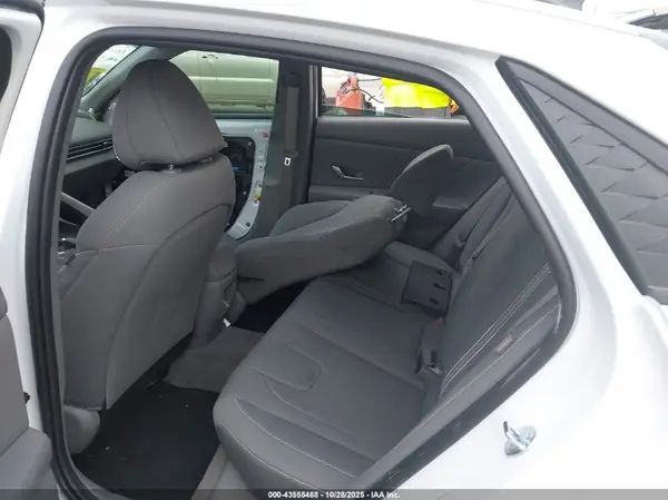 KMHLM4DG6SU057018 2025 HYUNDAI ELANTRA - Image 8