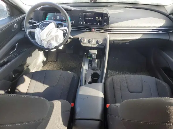 KMHLM4DG6SU068066 2025 HYUNDAI ELANTRA - Image 8