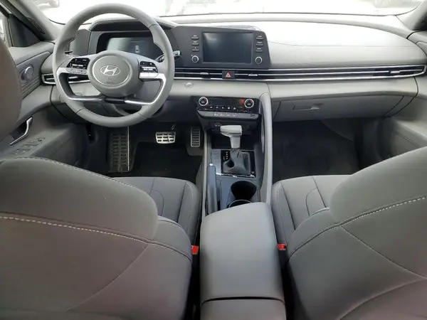 KMHLM4DG6SU071033 2025 HYUNDAI ELANTRA - Image 8