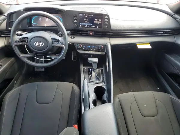 KMHLM4DG6SU071663 2025 HYUNDAI ELANTRA - Image 8