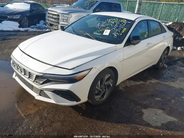 KMHLM4DG6SU079049 2025 HYUNDAI ELANTRA - Image 2