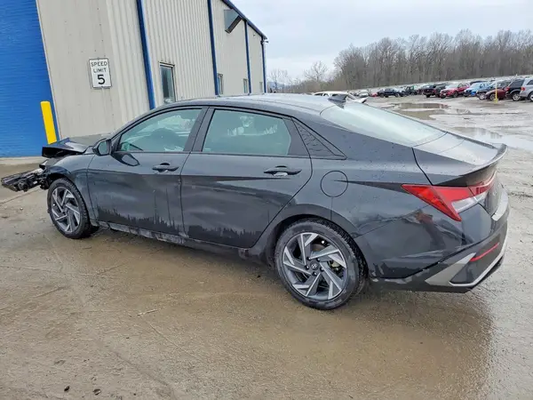 KMHLM4DG6SU877793 2025 HYUNDAI ELANTRA - Image 2
