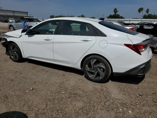 KMHLM4DG6SU916110 2025 HYUNDAI ELANTRA - Image 2
