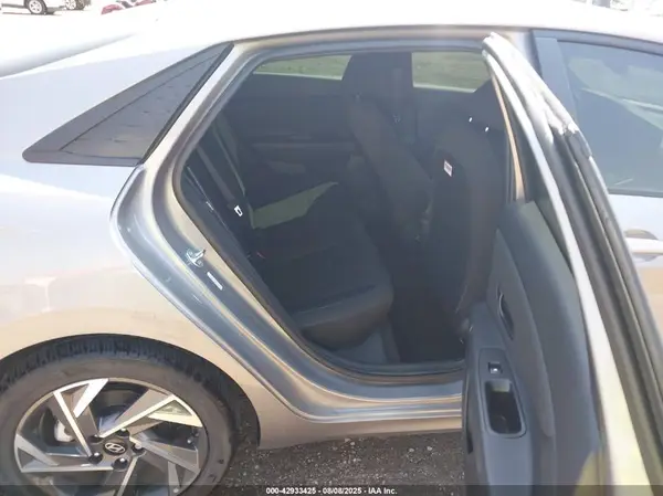 KMHLM4DG6SU924112 2025 HYUNDAI ELANTRA - Image 8