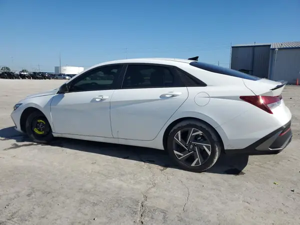 KMHLM4DG6SU924398 2025 HYUNDAI ELANTRA - Image 2