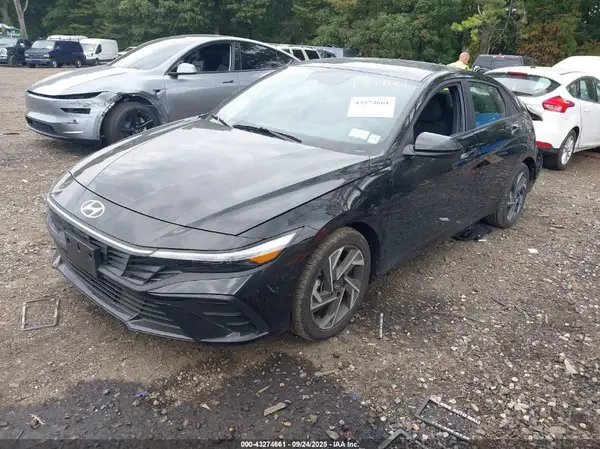 KMHLM4DG6SU928435 2025 HYUNDAI ELANTRA - Image 2