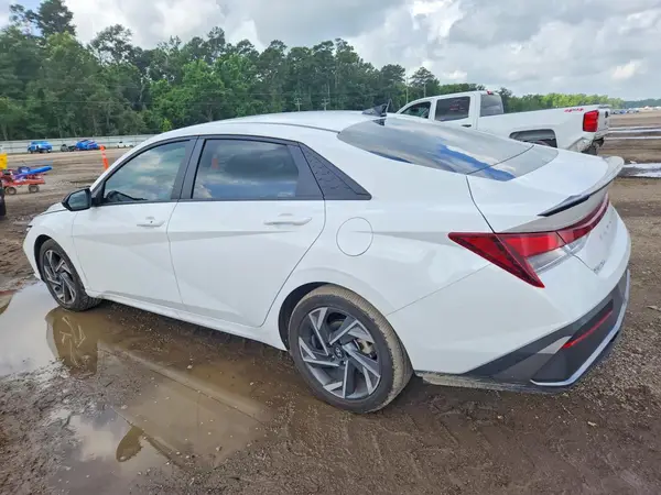 KMHLM4DG6SU928872 2025 HYUNDAI ELANTRA - Image 2