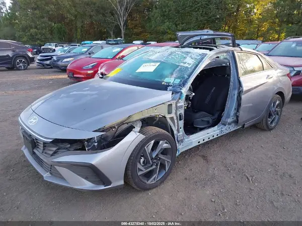 KMHLM4DG6SU933179 2025 HYUNDAI ELANTRA - Image 2
