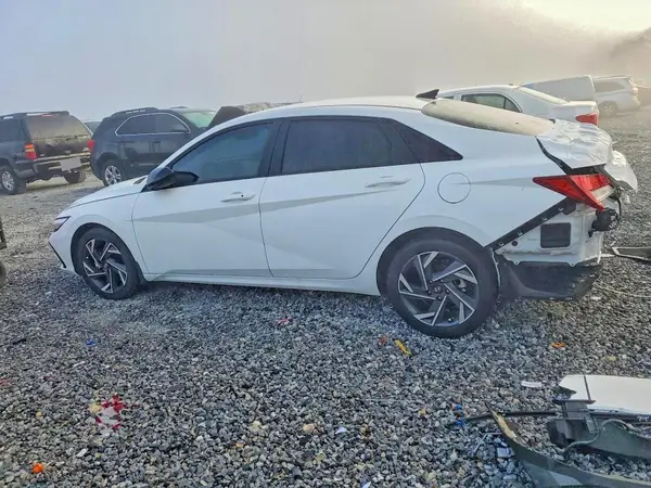 KMHLM4DG6SU959071 2025 HYUNDAI ELANTRA - Image 2