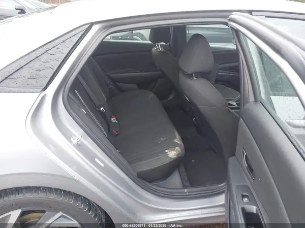 KMHLM4DG6SU971804 2025 HYUNDAI ELANTRA - Image 8