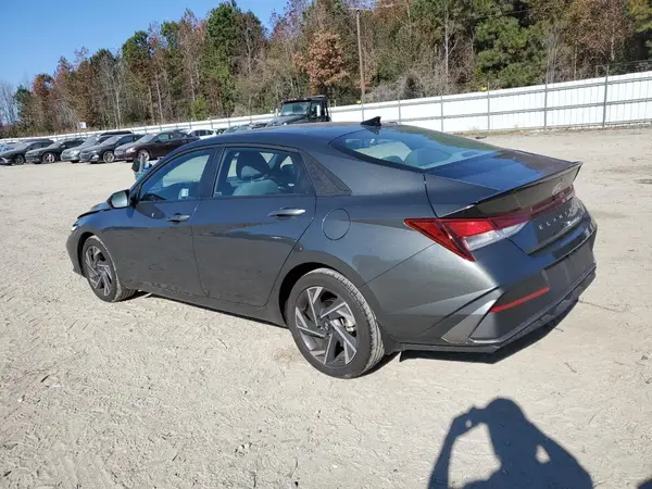 KMHLM4DG6SU988893 2025 HYUNDAI ELANTRA - Image 2