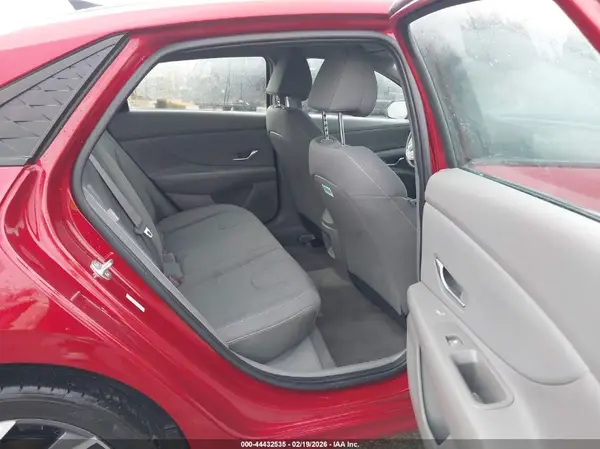 KMHLM4DG6SU993933 2025 HYUNDAI ELANTRA - Image 8
