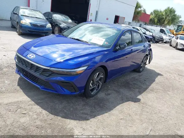 KMHLM4DG6SU998632 2025 HYUNDAI ELANTRA - Image 2