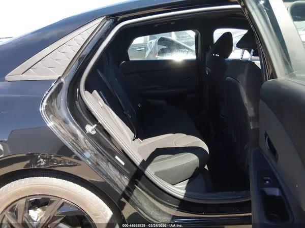 KMHLM4DG6TU099013 2026 HYUNDAI ELANTRA - Image 8