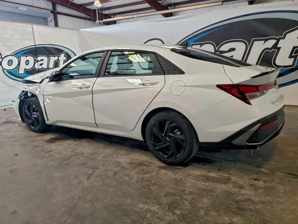 KMHLM4DG6TU105215 2026 HYUNDAI ELANTRA - Image 2