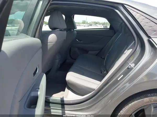KMHLM4DG6TU134097 2026 HYUNDAI ELANTRA - Image 8