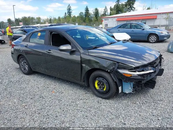 KMHLM4DG7RU637193 2024 HYUNDAI ELANTRA - Image 1