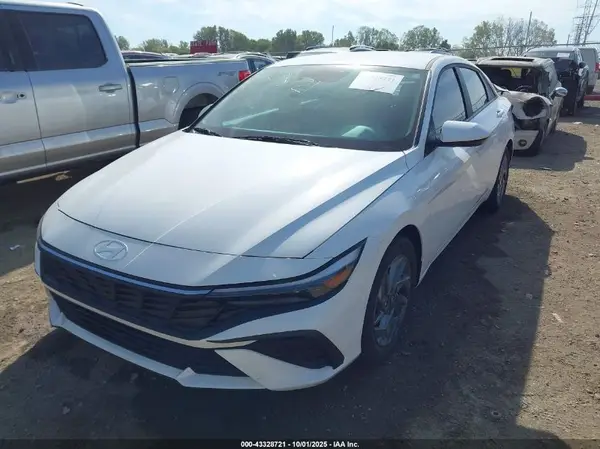 KMHLM4DG7RU642510 2024 HYUNDAI ELANTRA - Image 2