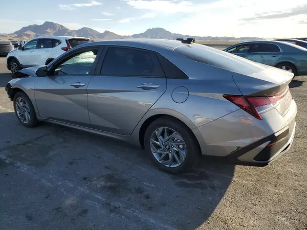 KMHLM4DG7RU644600 2024 HYUNDAI ELANTRA - Image 2