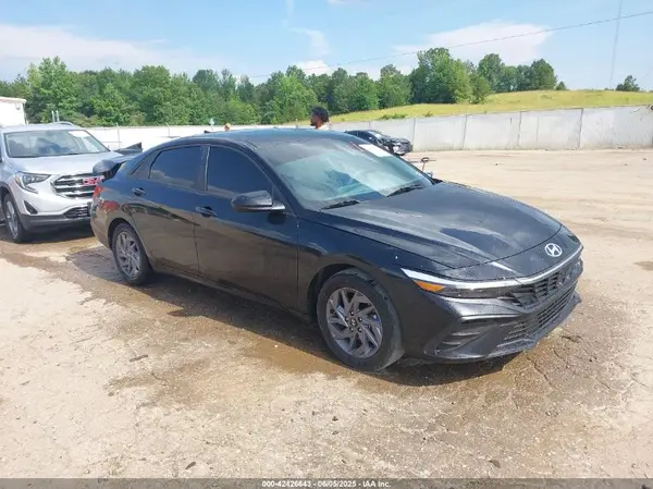 KMHLM4DG7RU647996 2024 HYUNDAI ELANTRA - Image 1