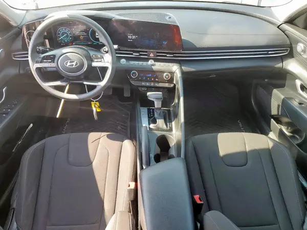 KMHLM4DG7RU648078 2024 HYUNDAI ELANTRA - Image 8