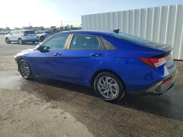 KMHLM4DG7RU650266 2024 HYUNDAI ELANTRA - Image 2