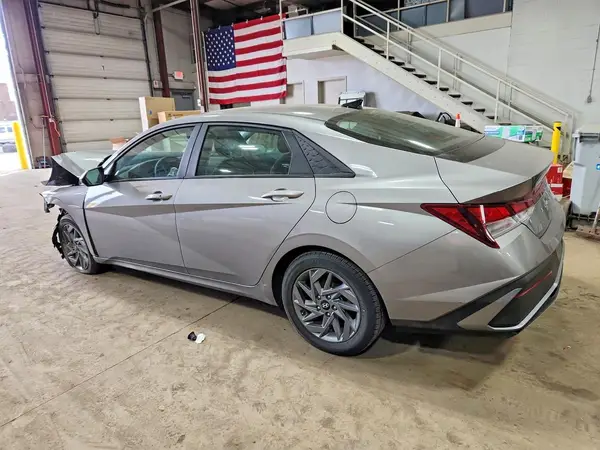 KMHLM4DG7RU653359 2024 HYUNDAI ELANTRA - Image 2
