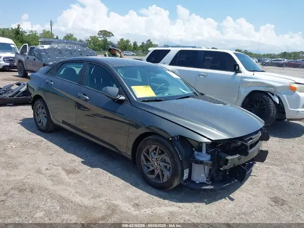 KMHLM4DG7RU660585 2024 HYUNDAI ELANTRA - Image 1