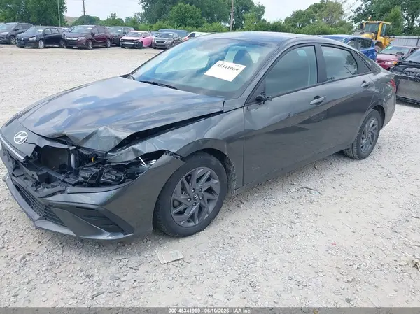 KMHLM4DG7RU661347 2024 HYUNDAI ELANTRA - Image 2