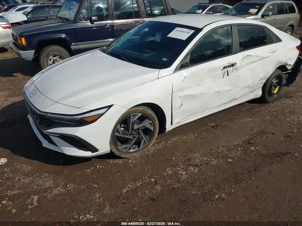 KMHLM4DG7RU662241 2024 HYUNDAI ELANTRA - Image 2