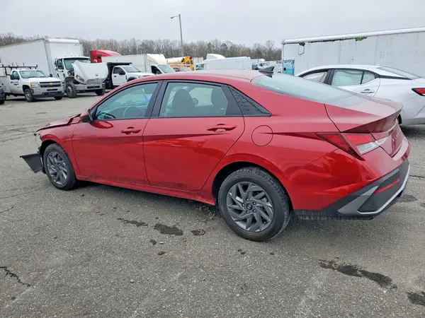 KMHLM4DG7RU662904 2024 HYUNDAI ELANTRA - Image 2