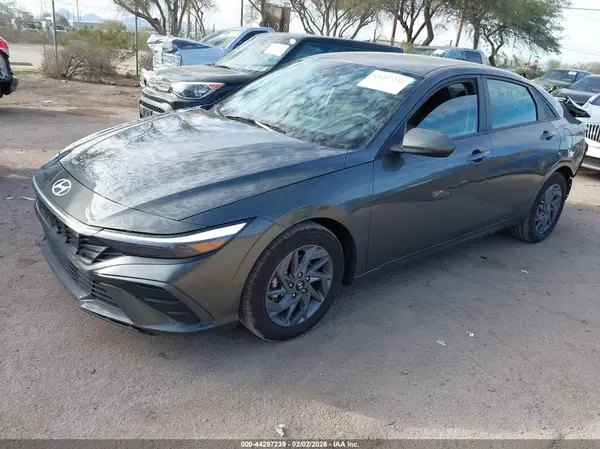 KMHLM4DG7RU670534 2024 HYUNDAI ELANTRA - Image 2