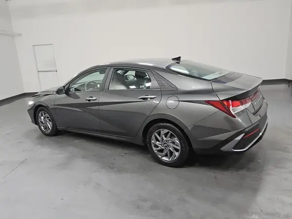 KMHLM4DG7RU673515 2024 HYUNDAI ELANTRA - Image 2