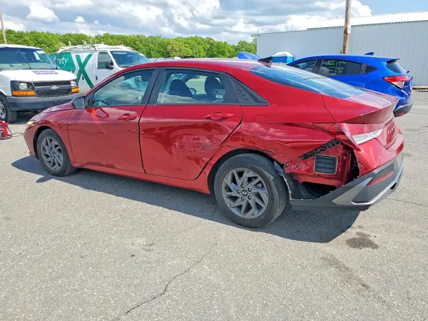 KMHLM4DG7RU673580 2024 HYUNDAI ELANTRA - Image 2