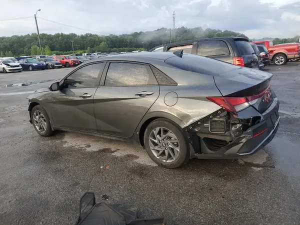 KMHLM4DG7RU676740 2024 HYUNDAI ELANTRA - Image 2