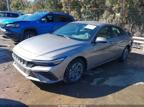 KMHLM4DG7RU681792 2024 HYUNDAI ELANTRA - Image 2