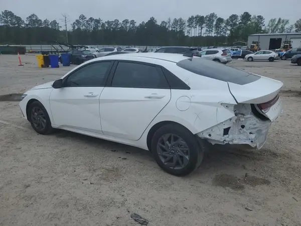 KMHLM4DG7RU682618 2024 HYUNDAI ELANTRA - Image 2