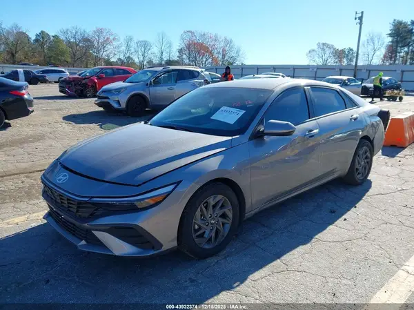 KMHLM4DG7RU685941 2024 HYUNDAI ELANTRA - Image 2