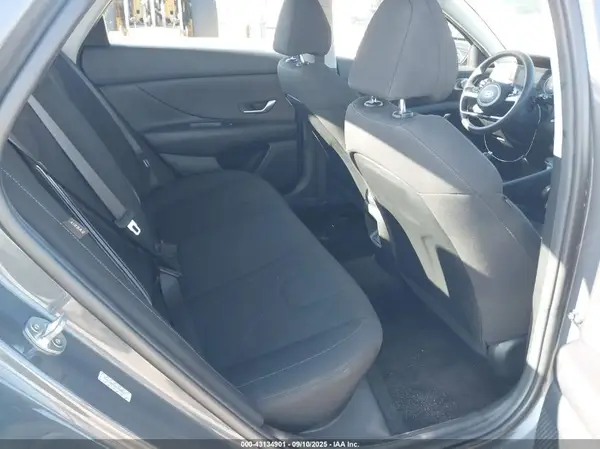 KMHLM4DG7RU700633 2024 HYUNDAI ELANTRA - Image 8