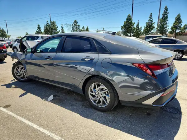 KMHLM4DG7RU709820 2024 HYUNDAI ELANTRA - Image 2