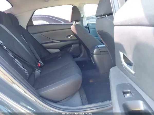 KMHLM4DG7RU710479 2024 HYUNDAI ELANTRA - Image 8