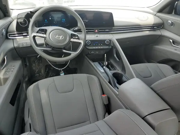 KMHLM4DG7RU715715 2024 HYUNDAI ELANTRA - Image 8