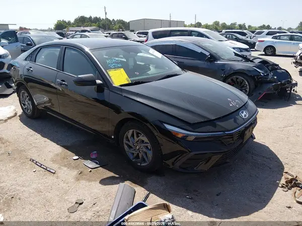 KMHLM4DG7RU717173 2024 HYUNDAI ELANTRA - Image 1