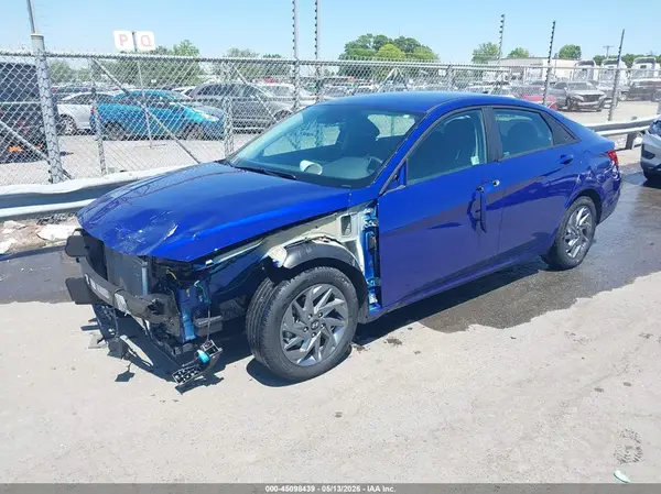 KMHLM4DG7RU726584 2024 HYUNDAI ELANTRA - Image 2