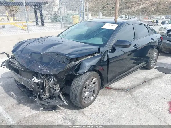 KMHLM4DG7RU732160 2024 HYUNDAI ELANTRA - Image 2