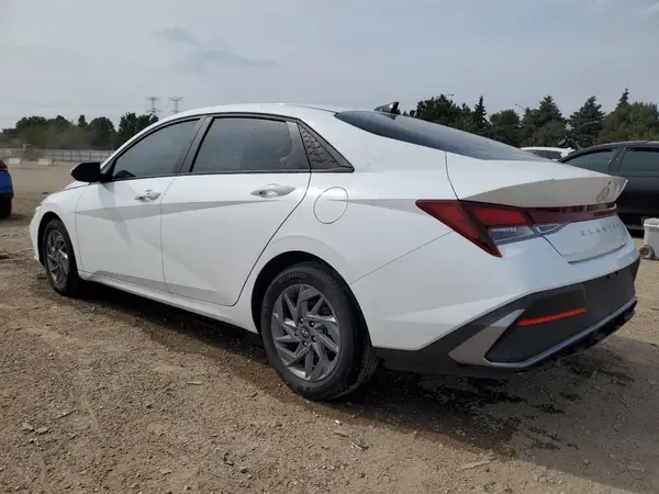 KMHLM4DG7RU735804 2024 HYUNDAI ELANTRA - Image 2
