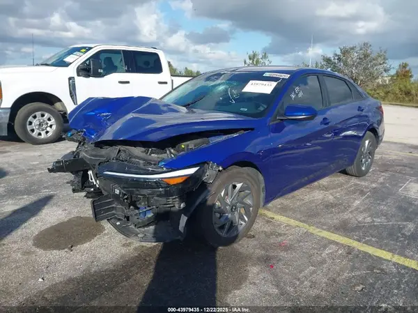 KMHLM4DG7RU744471 2024 HYUNDAI ELANTRA - Image 2