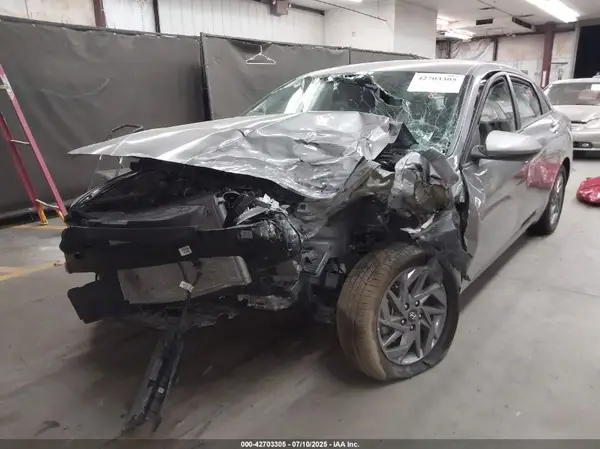 KMHLM4DG7RU746172 2024 HYUNDAI ELANTRA - Image 2
