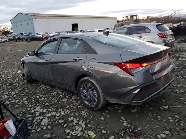 KMHLM4DG7RU747872 2024 HYUNDAI ELANTRA - Image 2